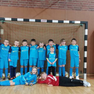 Sponsoren ermöglichen der U10/2 neue Trikots und Bälle